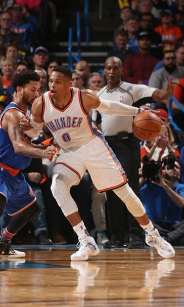 Westbrook scores 38 in triple-double as Thunder top Knicks (Feb 15, 2017)